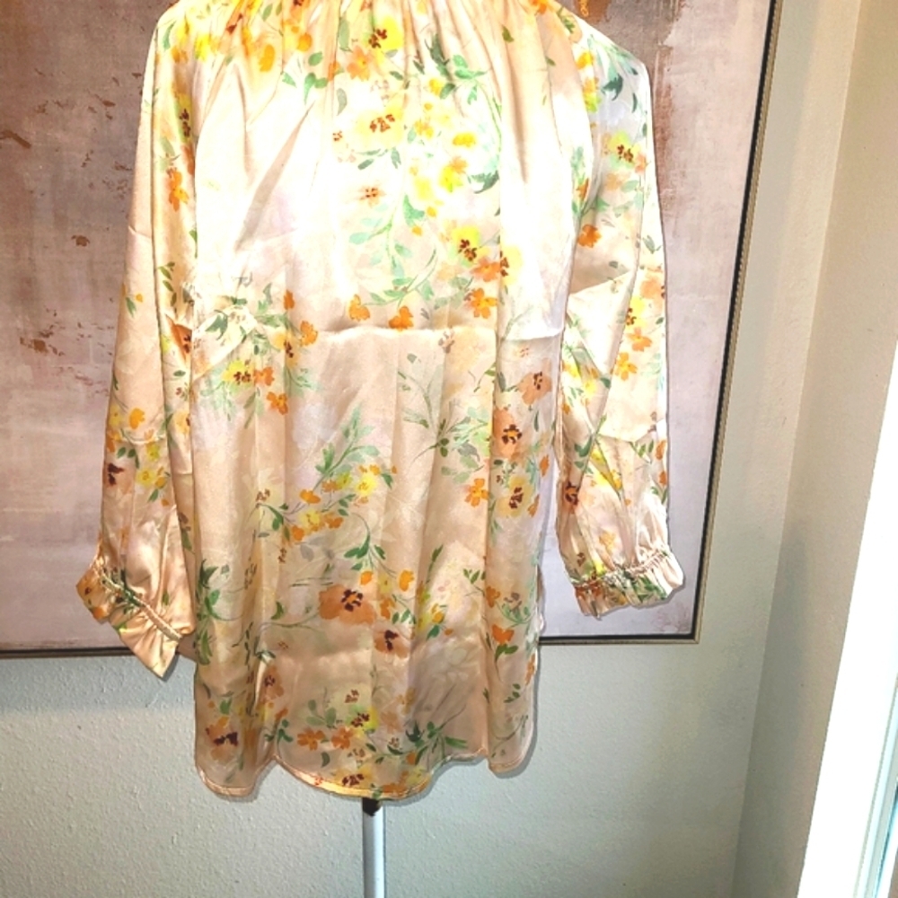 Floral Print Women's Tunic Top - Picture 2 of 5